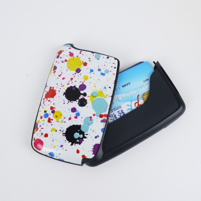 Günlük Kullanım İçin Neden Alüminyum Kredi Kartı Sahibini Seçmelisiniz?